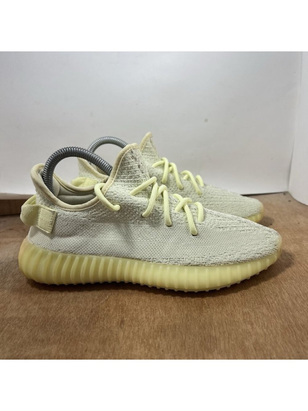 Yeezy Boost 350 V2 Butter Sneakers Mens Size 6 Shoes F36980